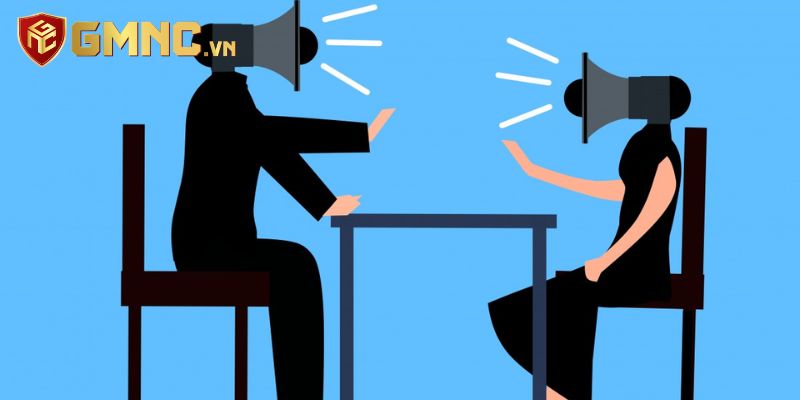 Nhiều cuộc tranh luận xuất hiện xoay quanh chủ đề